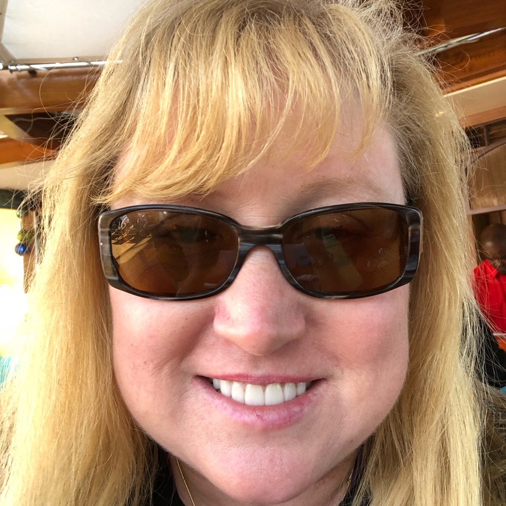 Meet your Posher, Carol